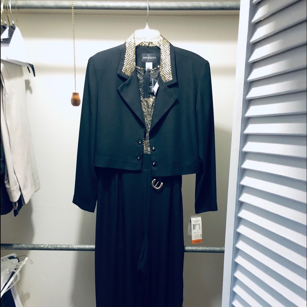 John Roberts pants Suit w Jacket